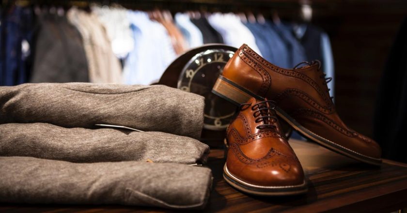 Jak uzyskać idealny wieczorowy makijaż? Praktyczne wskazówki dla efektownego looku