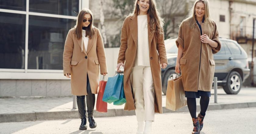 Jak wybrać odpowiednią sukienkę na randkę?