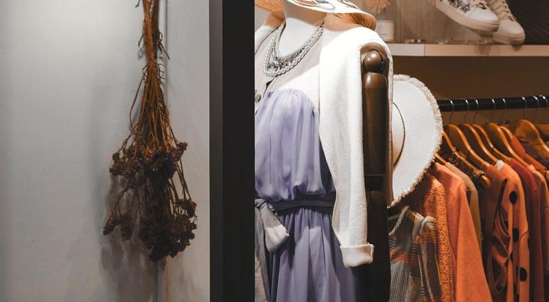 Jakie są najlepsze strategie na zakupy ubrań online?